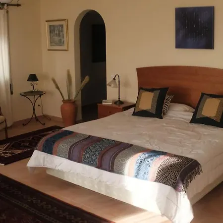 Villa Lorenzo With Tennis Court & Swimming Pool