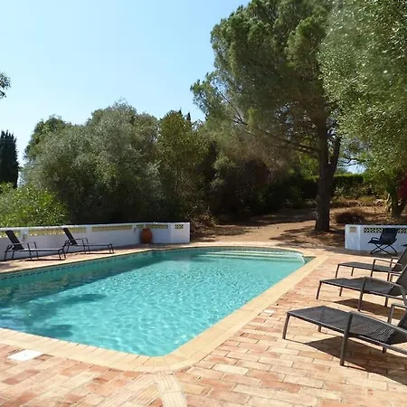 Lorenzo With Tennis Court & Swimming Pool
