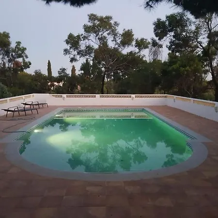 Lorenzo With Tennis Court & Swimming Pool Portimão