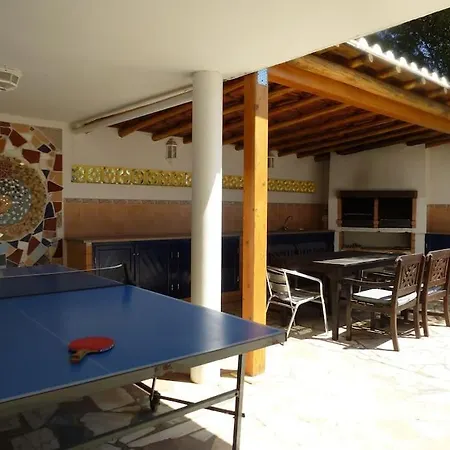 Lorenzo With Tennis Court & Swimming Pool Villa