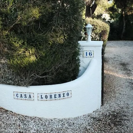 Lorenzo With Tennis Court & Swimming Pool Villa *